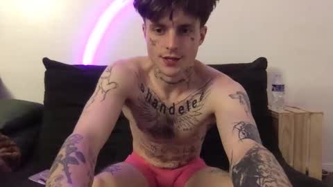 pretty boy online show from 10-23-25, 03:17