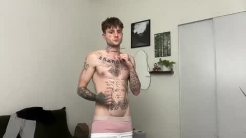 Snapshot of prettyboyszn chatting on 07-07-26, 06:47 pretty boy online show from 07-07-26, 06:47