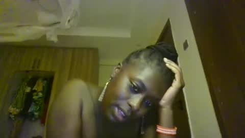 Snapshot of prettydulce chatting on 05-23-26, 02:21 prettydulce online show from 05-23-26, 02:21