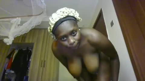prettydulce online show from 06-23-26, 11:30