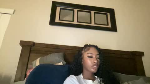 Snapshot of prettyfacefemale chatting on 03-10-26, 06:29 prettyfacefemale online show from 03-10-26, 06:29