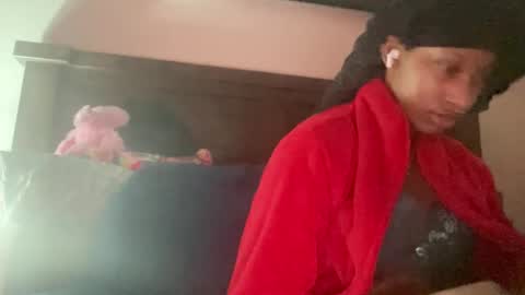 Snapshot of prettyfacefemale chatting on 04-22-26, 06:49 prettyfacefemale online show from 04-22-26, 06:49