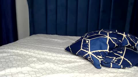 Mary online show from 11-02-25, 01:41