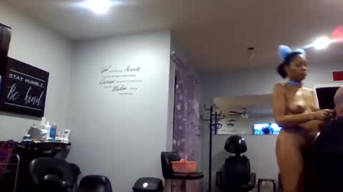 Snapshot of prettyhairedbone chatting on 02-26-26, 02:32 Pink Pussy69 online show from 02-26-26, 02:32