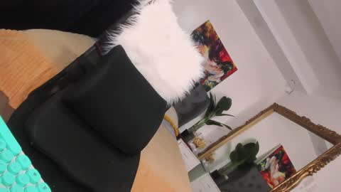 Snapshot of prettyjuliax chatting on 01-14-25, 10:02 prettyjuliax online show from 01-14-25, 10:02