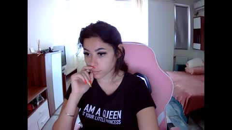 prettyjulliette online show from 09-27-25, 10:20