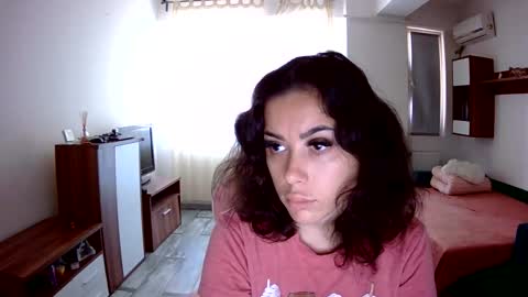 prettyjulliette online show from 09-28-25, 10:31