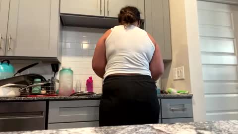 prettylatinamomma01 online show from 11-04-25, 06:07