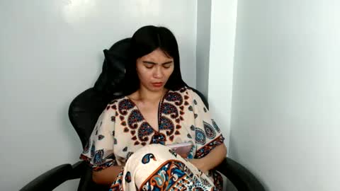 prettylittle_lady online show from 06-08-26, 06:36