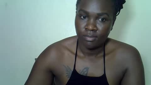 Snapshot of prettyliz30 chatting on 09-22-25, 10:12 LILIAN online show from 09-22-25, 10:12