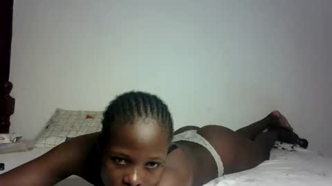 Melly online show from 02-25-25, 06:14