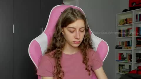 Sophie  next stream will be at Monday  i will wait you guys  online show from 09-29-25, 06:07