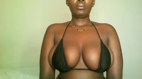 prettyvishy online show from 02-20-25, 02:51