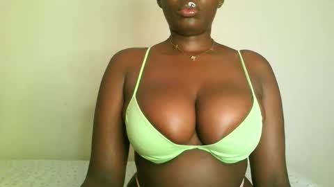 prettyvishy online show from 02-15-26, 07:51