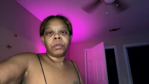 prettyworld24 online show from 01-05-25, 12:52