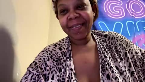 prettyworld24 online show from 01-07-25, 03:46