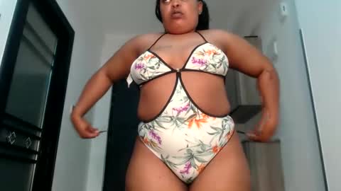 Snapshot of prettyxfreaky chatting on 06-08-26, 06:19 prettyxfreaky online show from 06-08-26, 06:19
