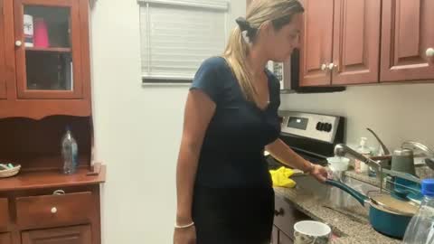 prettyyykittyyy22 online show from 11-02-25, 09:39