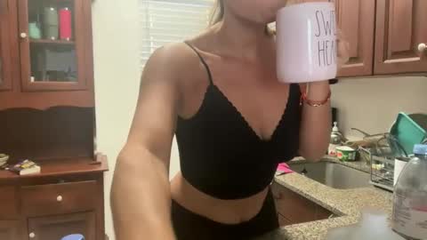 prettyyykittyyy22 online show from 03-07-26, 02:36