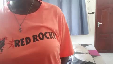 Snapshot of prettyziya chatting on 11-18-25, 09:36 zlya online show from 11-18-25, 09:36