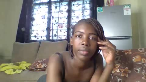 prettyzuzu online show from 09-26-25, 07:01