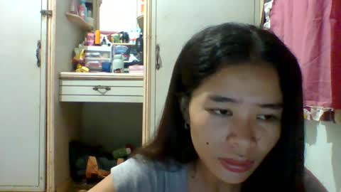 Snapshot of prety784828 chatting on 07-04-26, 01:17 prety784828 online show from 07-04-26, 01:17