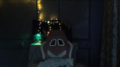 Snapshot of princ4real chatting on 01-12-25, 05:03 prince online show from 01-12-25, 05:03