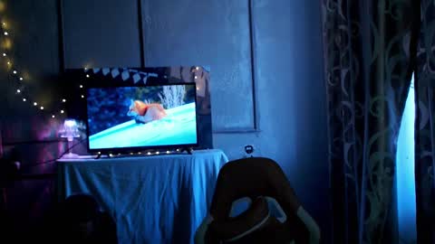 Snapshot of princ4real chatting on 02-11-25, 10:26 prince online show from 02-11-25, 10:26