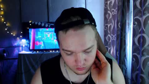 Snapshot of princ4real chatting on 02-13-25, 08:27 prince online show from 02-13-25, 08:27