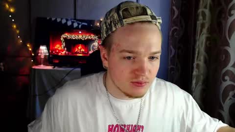 Snapshot of princ4real chatting on 02-22-25, 10:29 prince online show from 02-22-25, 10:29