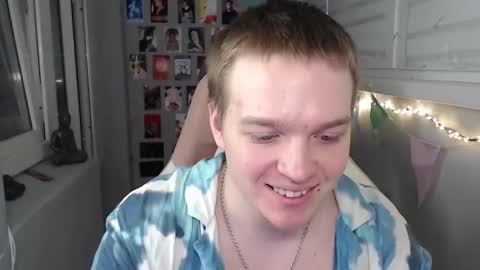 Snapshot of princ4real chatting on 03-08-25, 03:13 prince online show from 03-08-25, 03:13