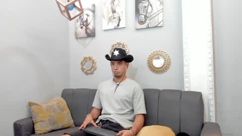 prince_arthur77 online show from 02-06-25, 01:10