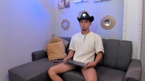 prince_arthur77 online show from 02-08-25, 03:53