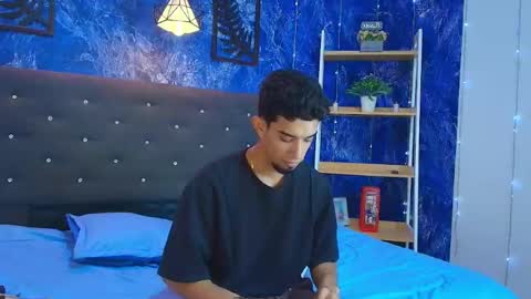 Snapshot of prince_arthur77 chatting on 07-15-26, 02:33 prince_arthur77 online show from 07-15-26, 02:33