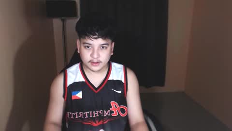 Snapshot of prince_killian chatting on 10-06-25, 10:34 Killian online show from 10-06-25, 10:34