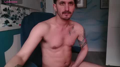 Snapshot of prince_raphael chatting on 04-21-26, 12:00 Riffraff online show from 04-21-26, 12:00