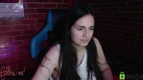Snapshot of princesa_leia_zathur chatting on 03-11-25, 01:48 Leia online show from 03-11-25, 01:48