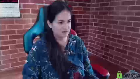 Snapshot of princesa_leia_zathur chatting on 09-24-25, 02:09 Leia online show from 09-24-25, 02:09
