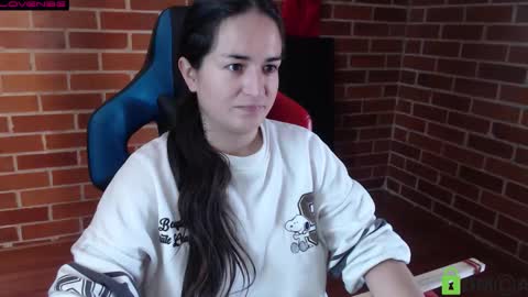 Leia online show from 11-18-25, 12:42