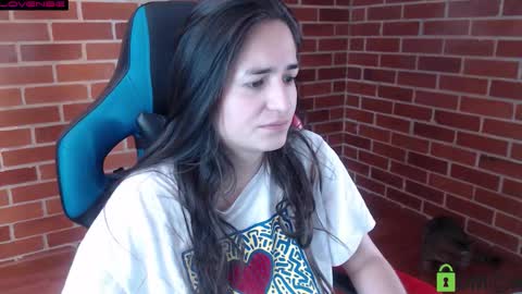 Snapshot of princesa_leia_zathur chatting on 02-07-26, 01:26 Leia online show from 02-07-26, 01:26