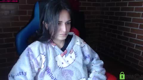 Snapshot of princesa_leia_zathur chatting on 02-17-26, 09:50 Leia online show from 02-17-26, 09:50