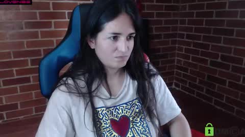 Snapshot of princesa_leia_zathur chatting on 02-22-26, 07:23 Leia online show from 02-22-26, 07:23