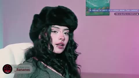 Snapshot of princesita_valija chatting on 10-05-25, 01:26 Beth online show from 10-05-25, 01:26