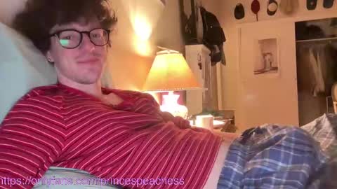 Peaches online show from 11-19-25, 02:22