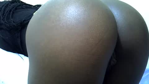 Snapshot of princess_0 chatting on 06-15-26, 03:47 Princess online show from 06-15-26, 03:47