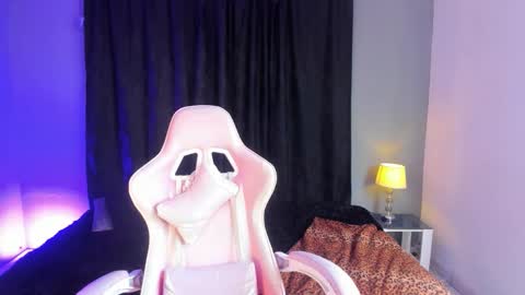 Snapshot of princess_foxxxy1 chatting on 03-14-26, 06:02 Paula Princess online show from 03-14-26, 06:02