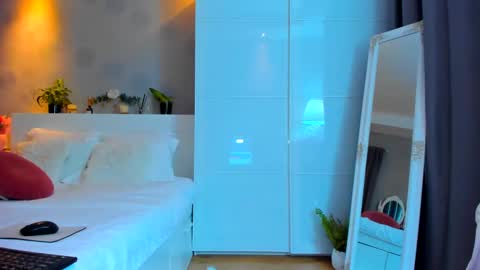 Haziel -  online show from 12-13-24, 03:11