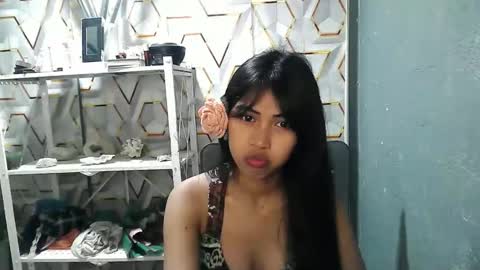 Snapshot of princess_morena18 chatting on 12-18-25, 06:08 princess_morena18 online show from 12-18-25, 06:08