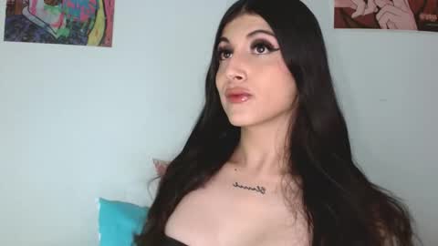 Sophie online show from 03-18-26, 10:07