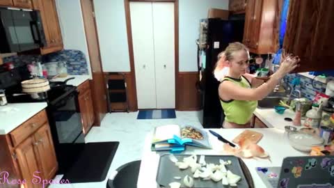 Princess Rose online show from 10-31-25, 02:40